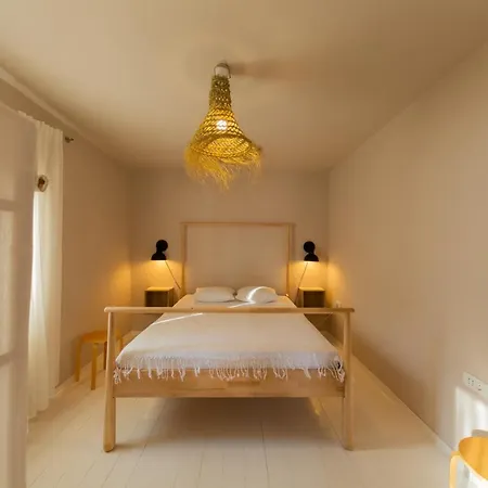 Palm Tree Apartment